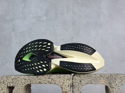 Nike Air Zoom ALPHATLY NEXT% 2