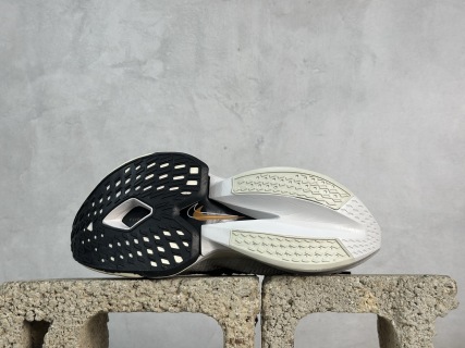 Nike Air Zoom ALPHATLY NEXT% 2