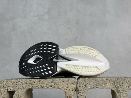 Nike Air Zoom ALPHATLY NEXT% 2