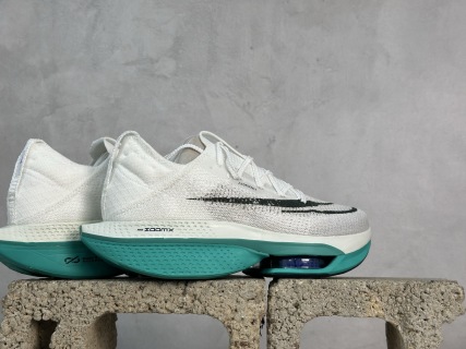 Nike Air Zoom ALPHATLY NEXT% 2