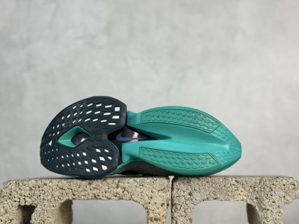 Nike Air Zoom ALPHATLY NEXT% 2