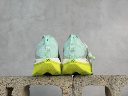 Nike Air Zoom ALPHATLY NEXT% 2