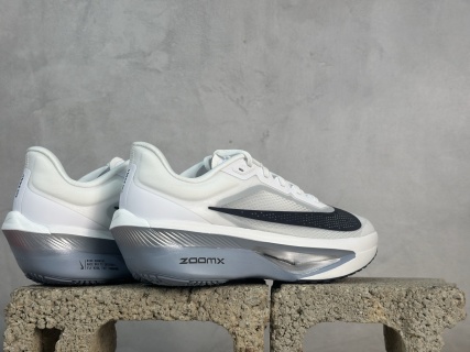 Nike Zoom Fly 6