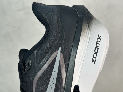 Nike Zoom Fly 6