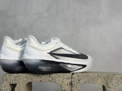 Nike Zoom Fly 6