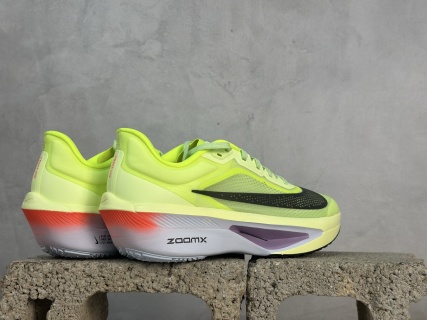 Nike Zoom Fly 6