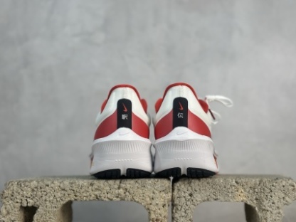Nike Zoom Fly 6