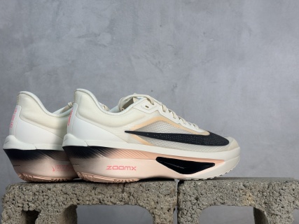 Nike Zoom Fly 6