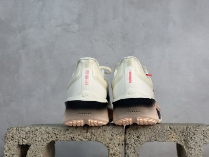 Nike Zoom Fly 6