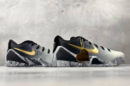 kobe 9 系列（尺寸建議偏大0.5號拿）