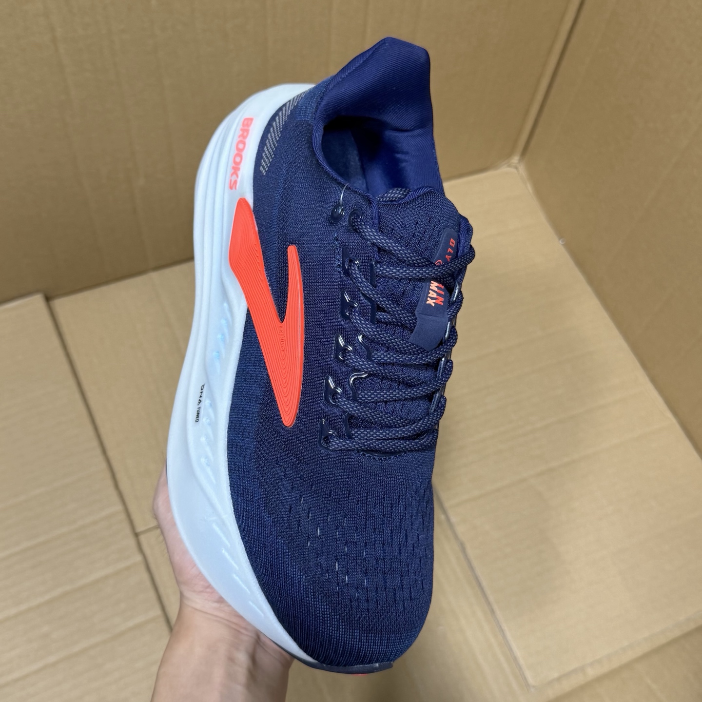 特價布魯克斯 glycerin max