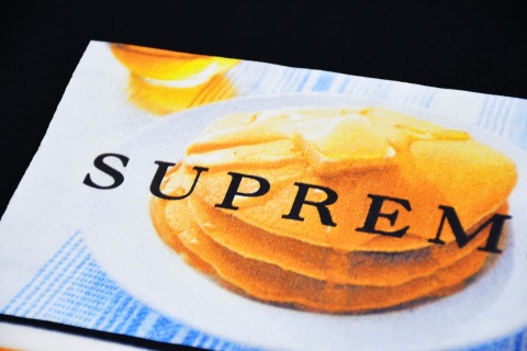 Supreme 25ss Pancakes Tee 薄饼松饼Logo 短袖T恤