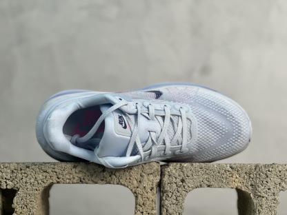 Nike Air Zoom Vomero Premium