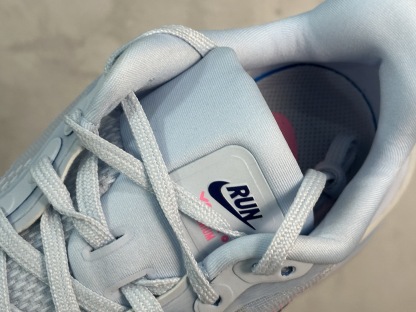 Nike Air Zoom Vomero Premium