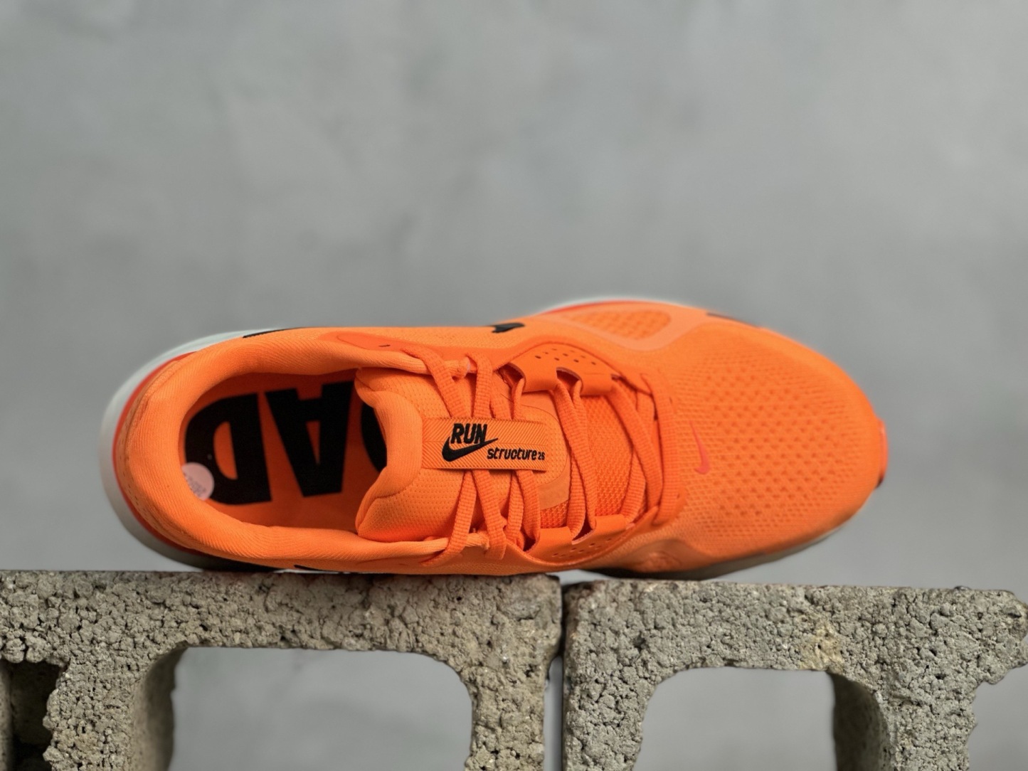 Nike Air Zoom Structure 26