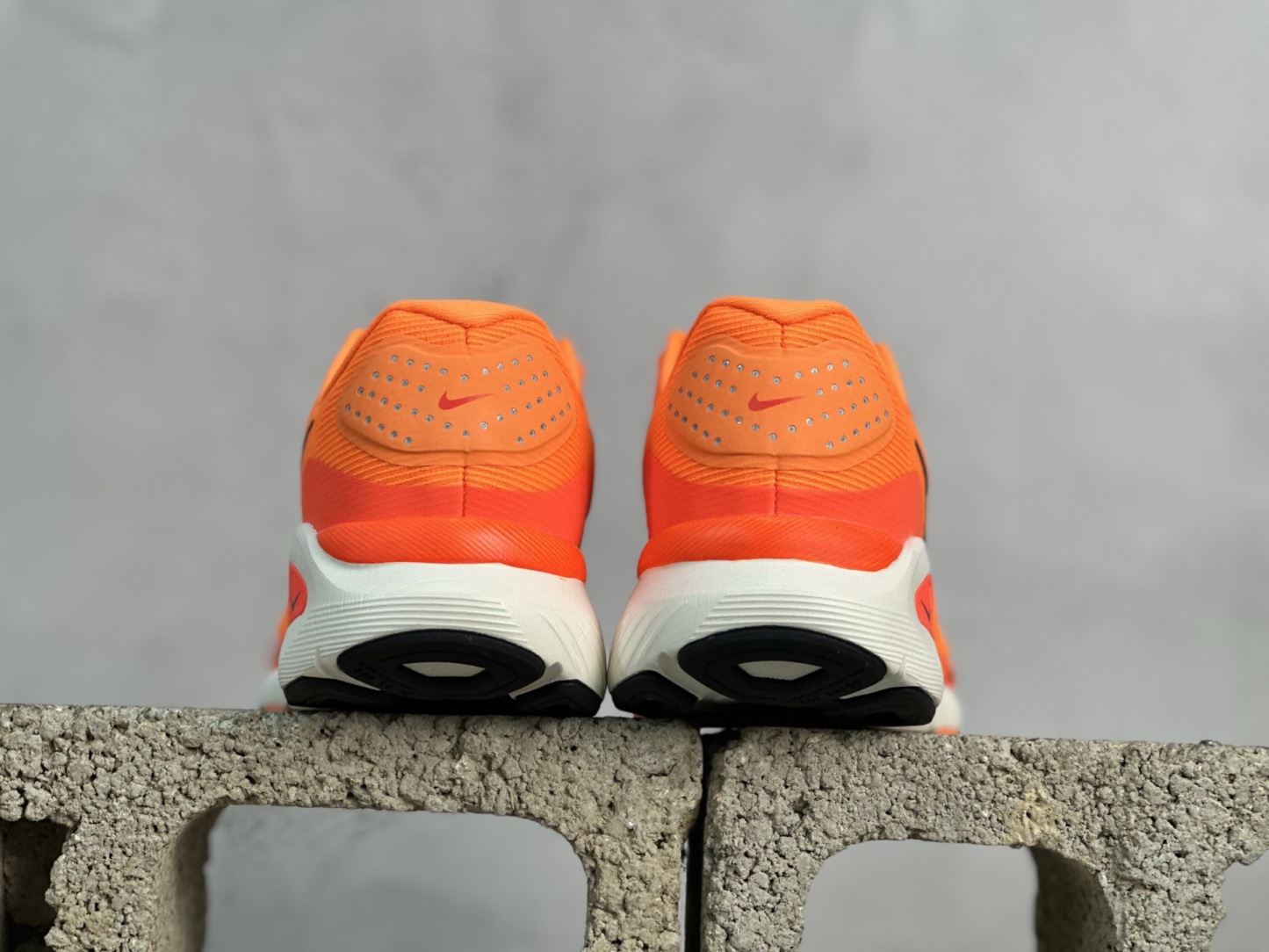 Nike Air Zoom Structure 26