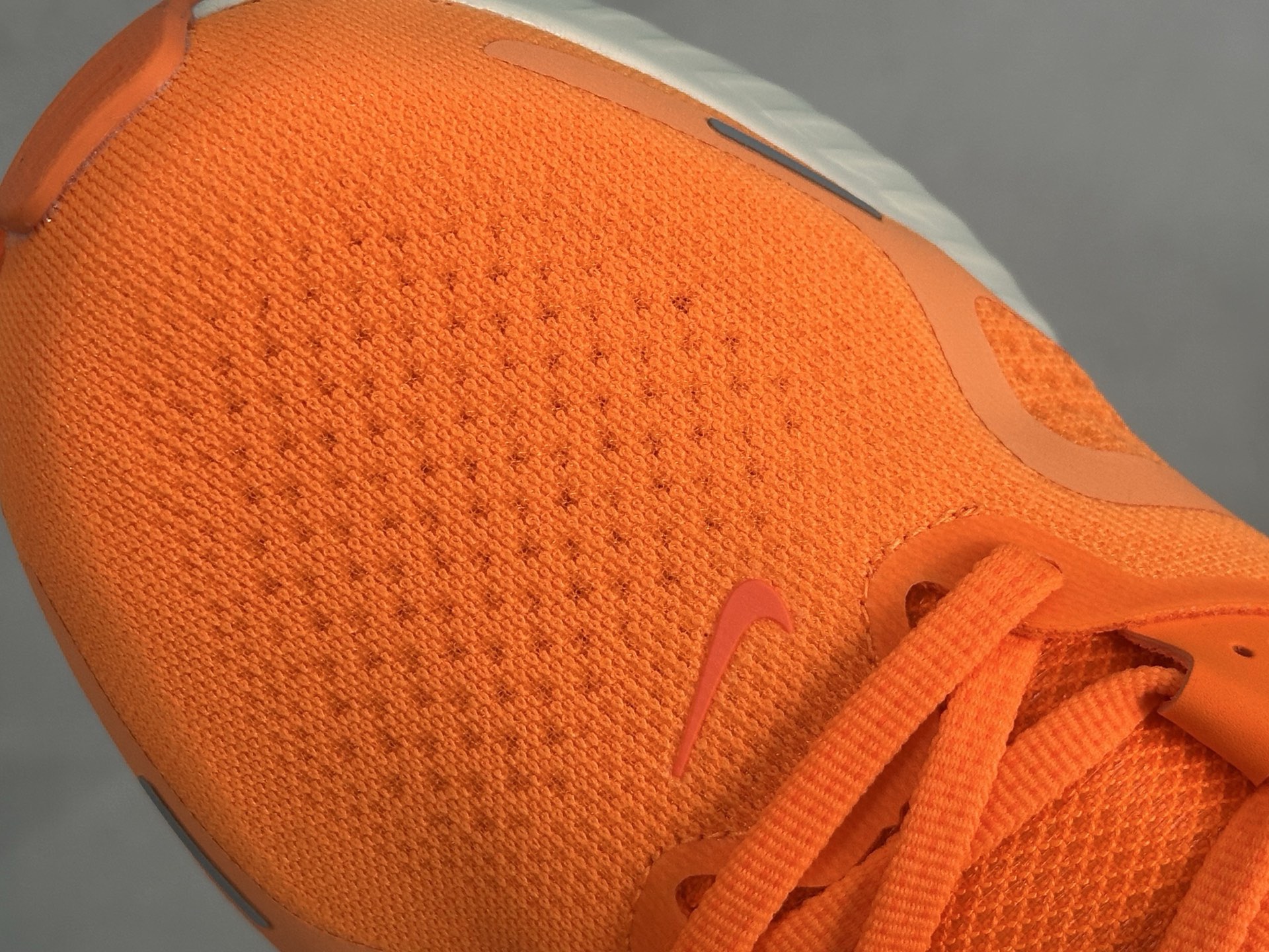 Nike Air Zoom Structure 26