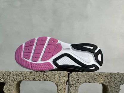 Nike Air Zoom Structure 26