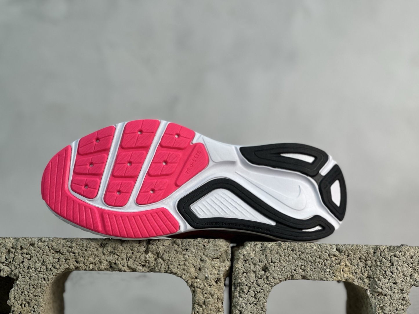 Nike Air Zoom Structure 26