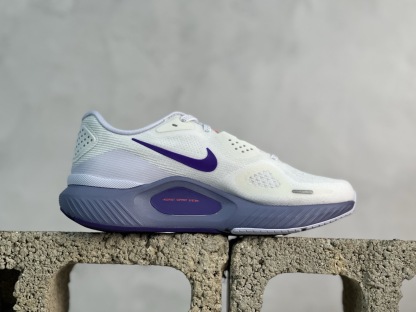 Nike Air Zoom Structure 26