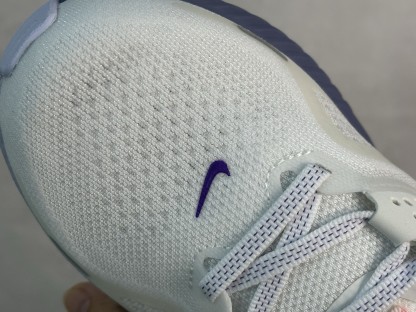 Nike Air Zoom Structure 26