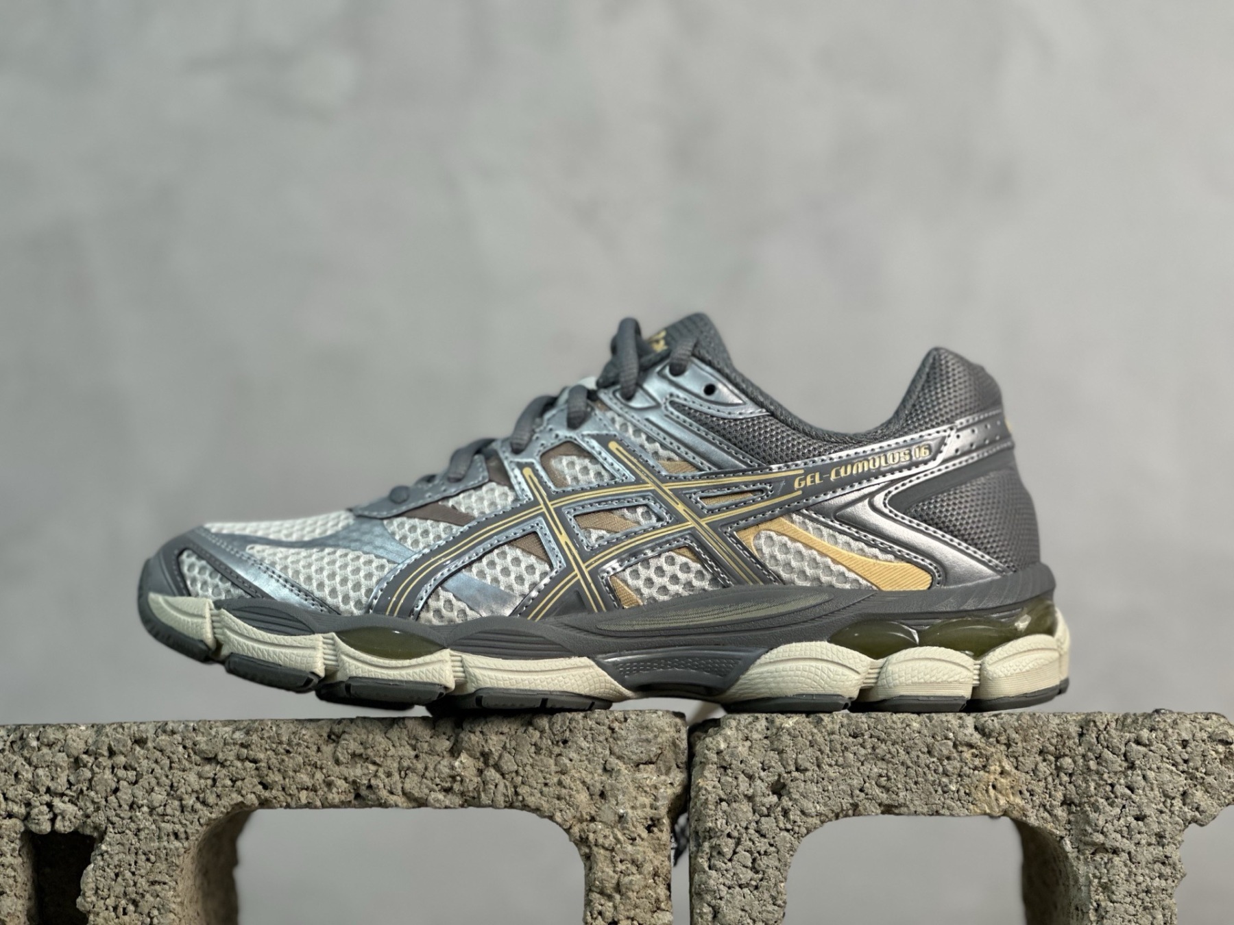 Asics Gel-Cumulus 16