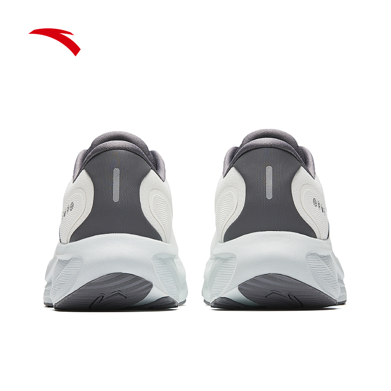 TRAVEL 2.5 Men Running Shoes