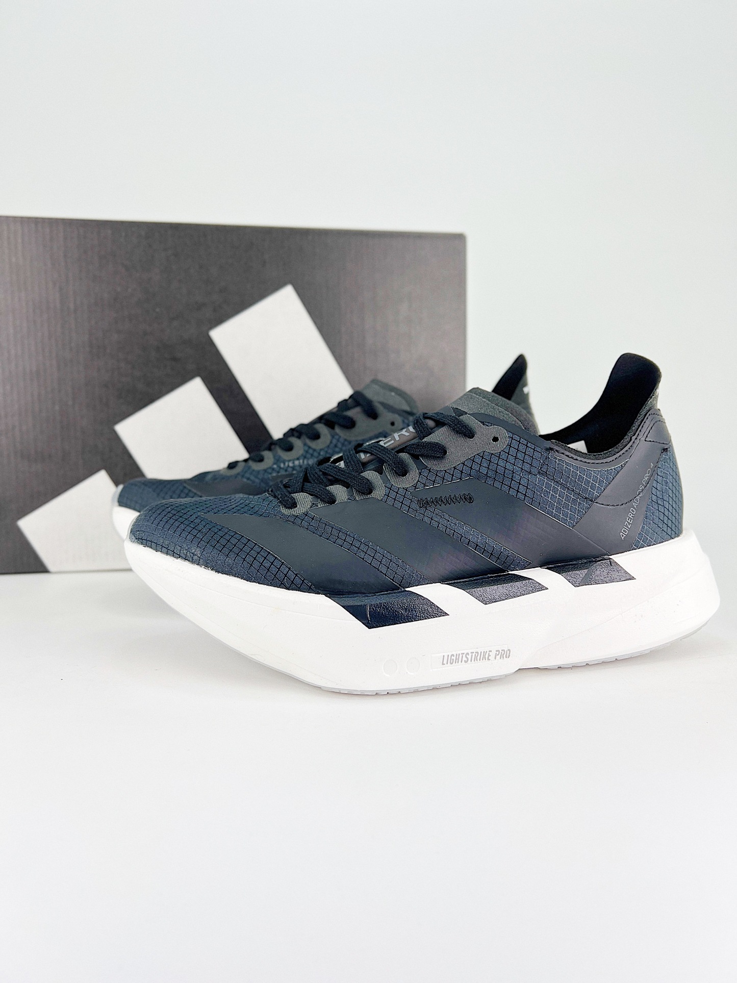 adidas  Adizero Adios 4系列