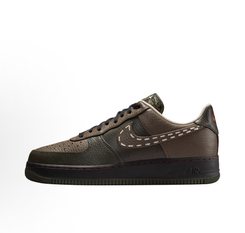 Nike Air Force 1 情人节限定