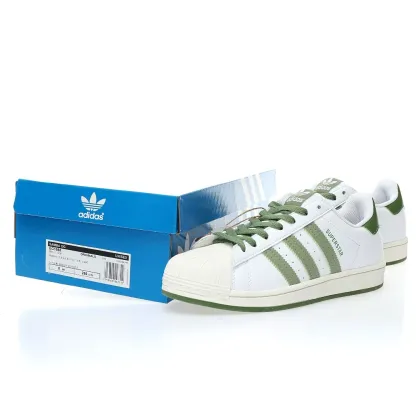 Adidas「貝殼頭」