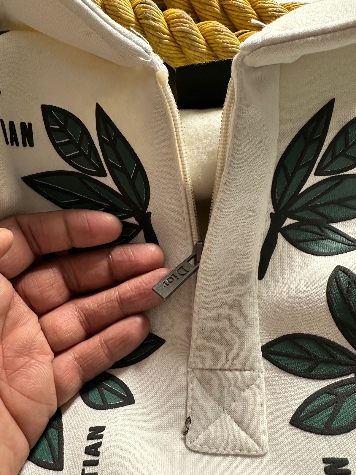 Thread Dori Men’s Classic Hoodies – Black & White [Leaf]