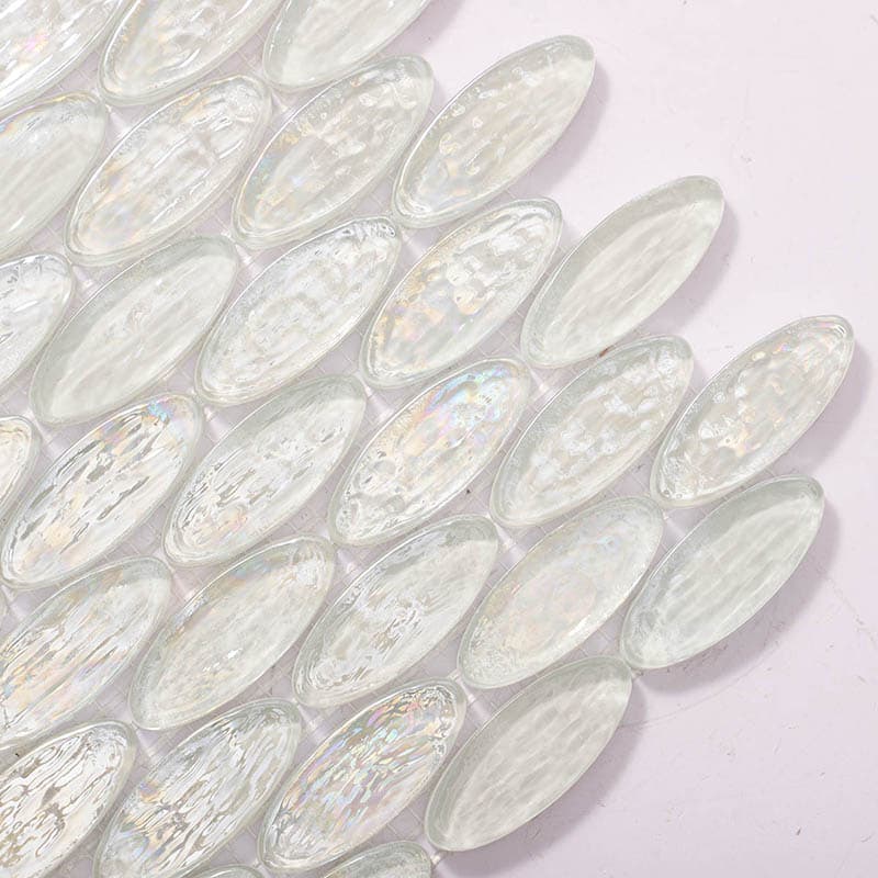 光沢のあるオーバル型ガラスモザイク