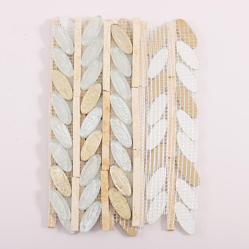 ゴールドとホワイト楕円ガラスモザイク裏面