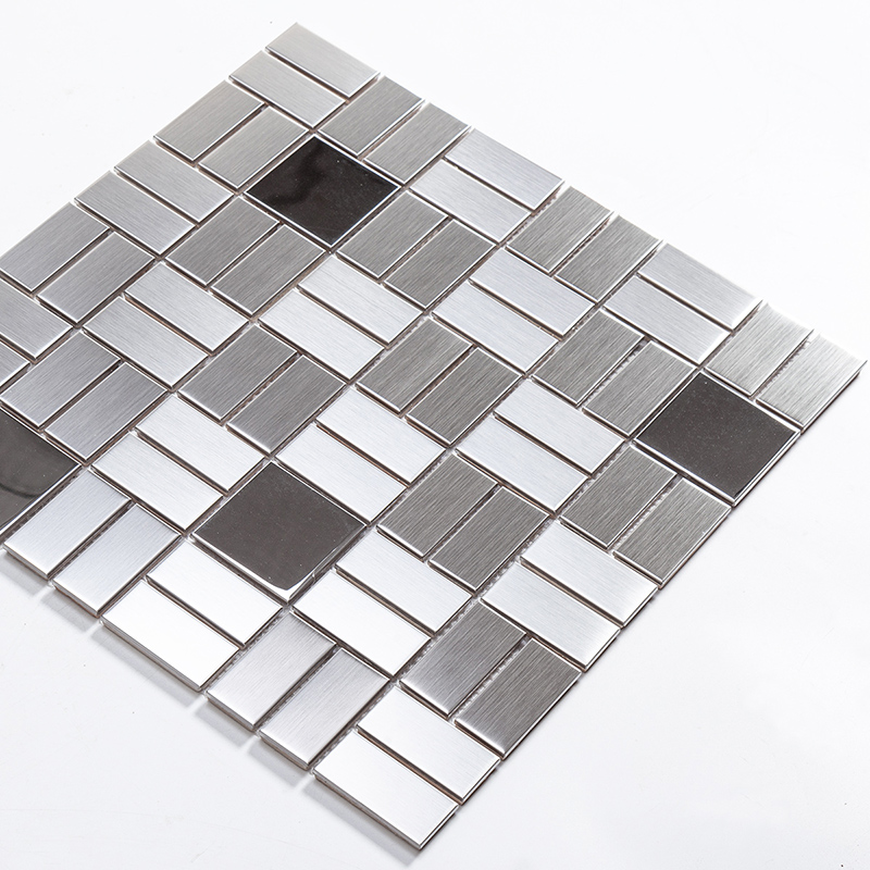 斜めから見たシルバーステンレスモザイクタイルシート