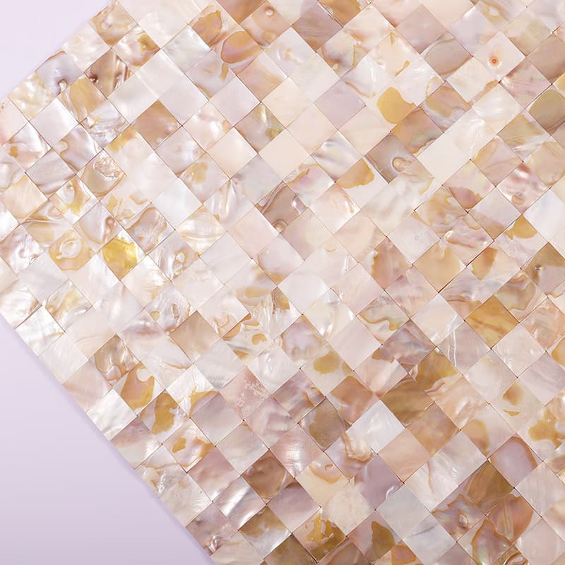 ベージュシェルモザイクタイルの表面拡大図