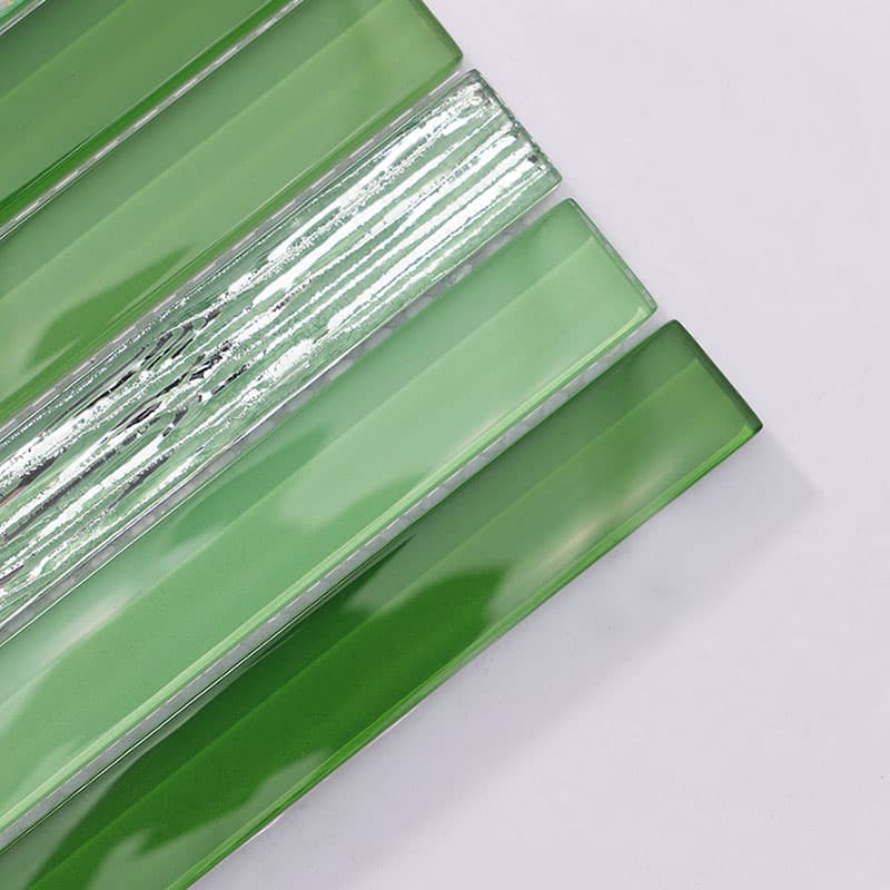 緑ガラスモザイクタイル質感拡大写真