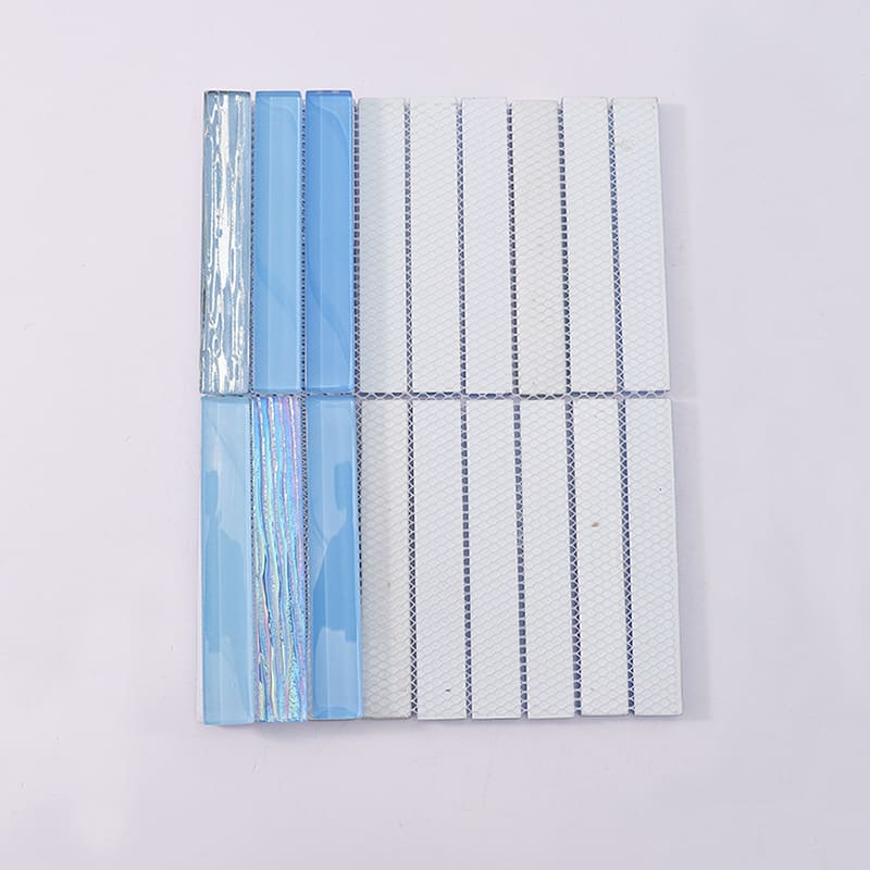 裏面ネット仕様のブルーガラスモザイク