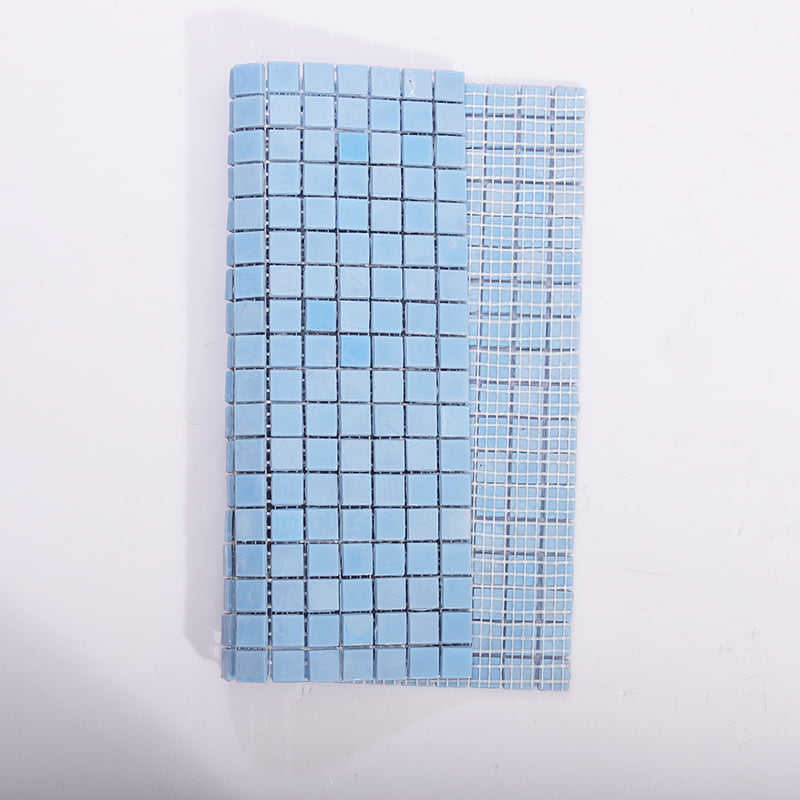 表面と裏面メッシュ構造の比較画像