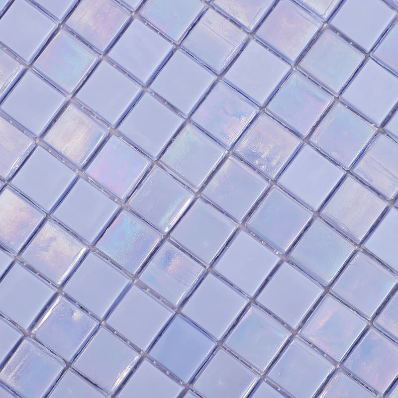 青ガラスモザイクの表面質感を斜めから撮影