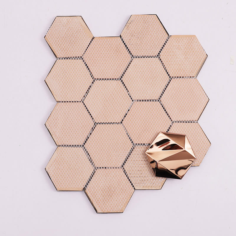 金属タイルの裏面構造