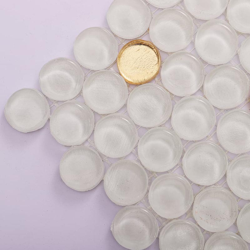 金箔付き丸型タイルの拡大写真