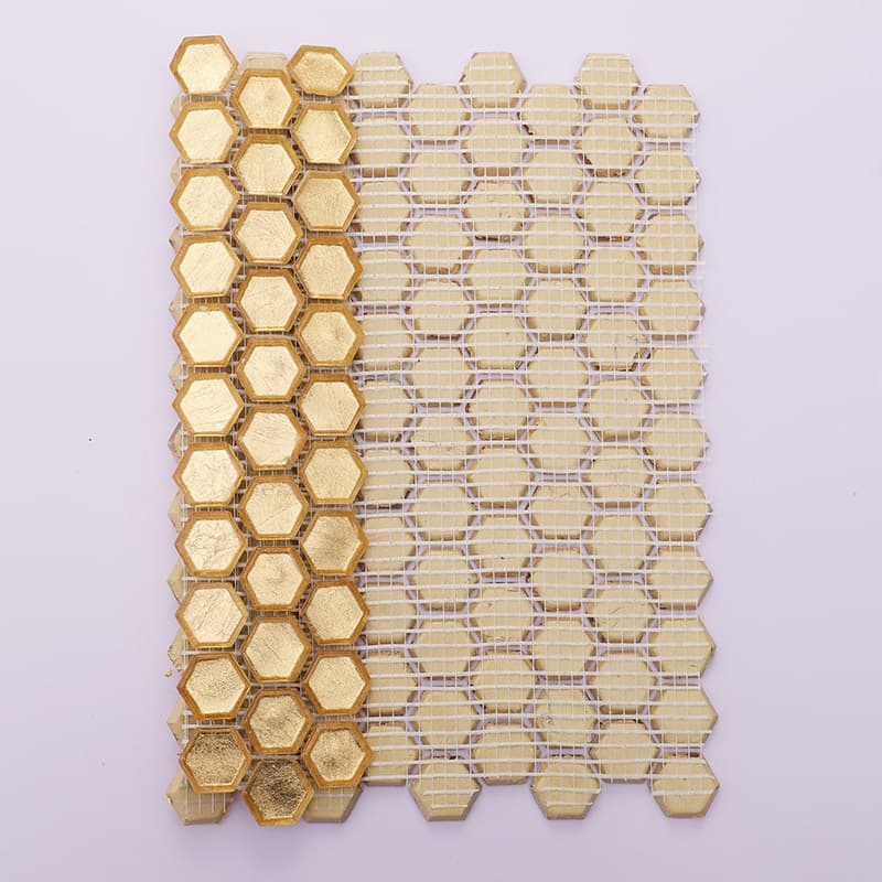 裏面のメッシュ構造付きモザイクタイル