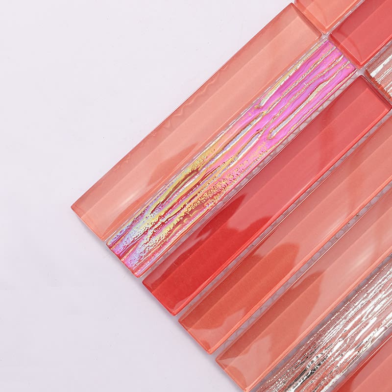 レッドガラスモザイクタイルのクローズアップ