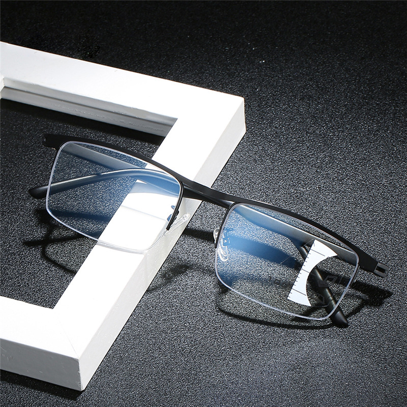 แว่นตาเก่าโลหะหลายโฟกัสกันแสงสีน้ำเงิน