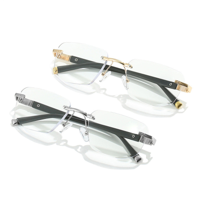 แว่นตาเก่าแบบไม่มีกรอบคลาสสิก