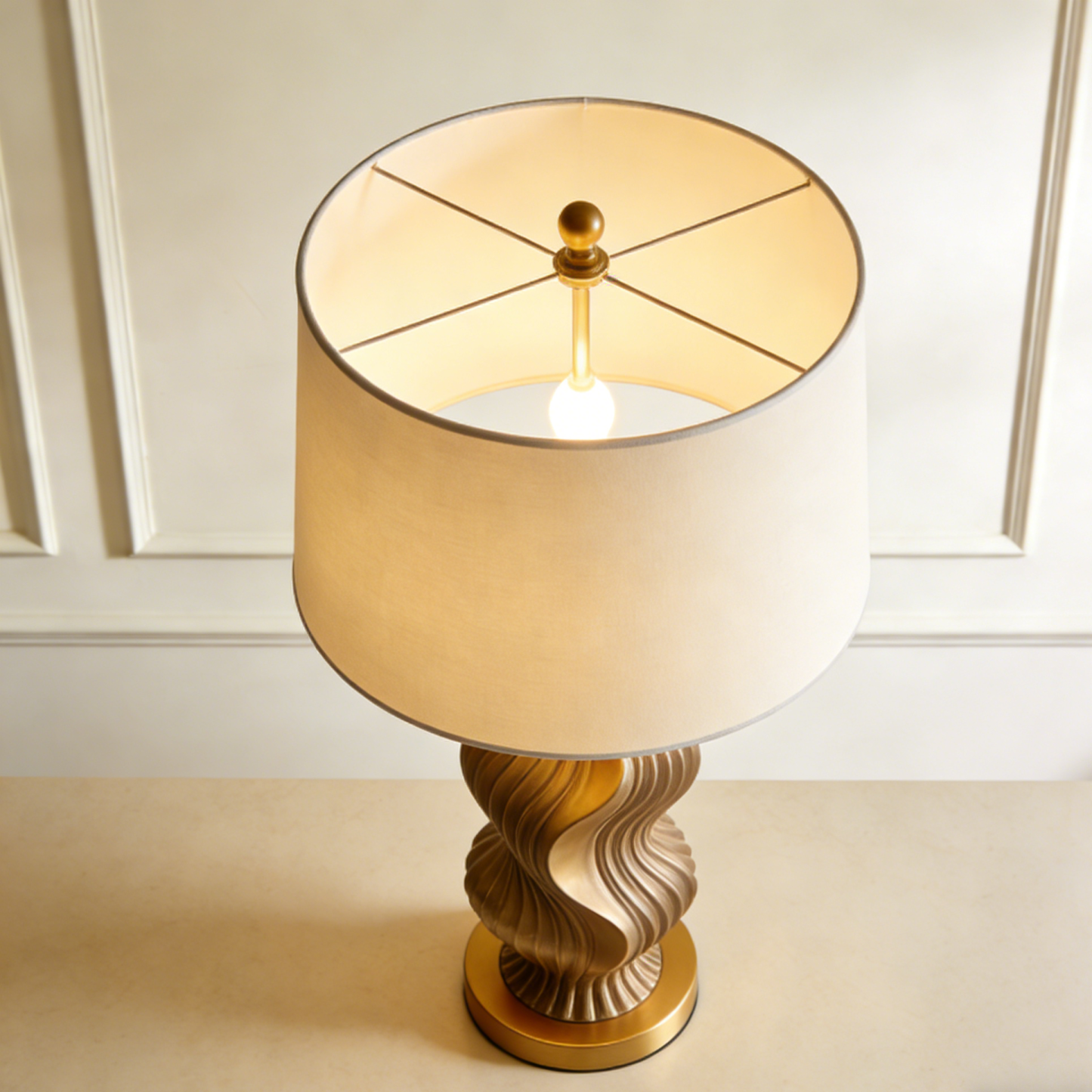 極簡風創意檯燈