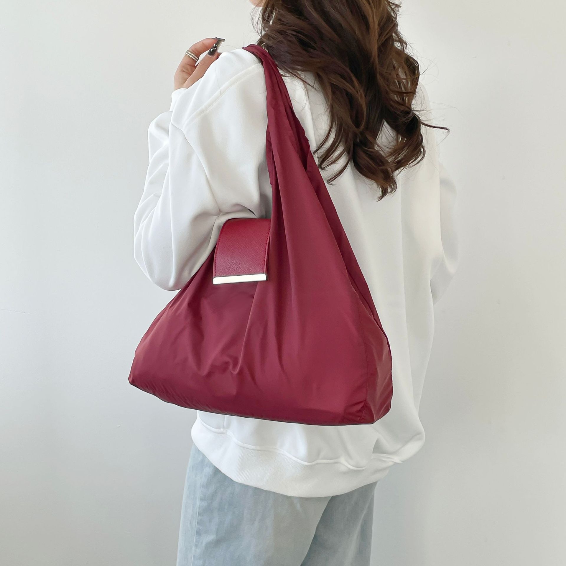 Keychain Tote Bag | Foldable Shopping Bag | Compact Pocket Tote | Water-Repellent Travel Pouch | Expandable Grocery Bag | Heavy-Duty Shoulder Bag | Mini Keychain Pouch
