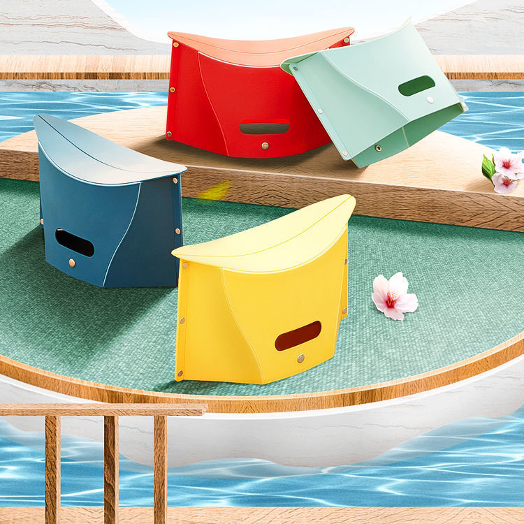 Portable folding stool