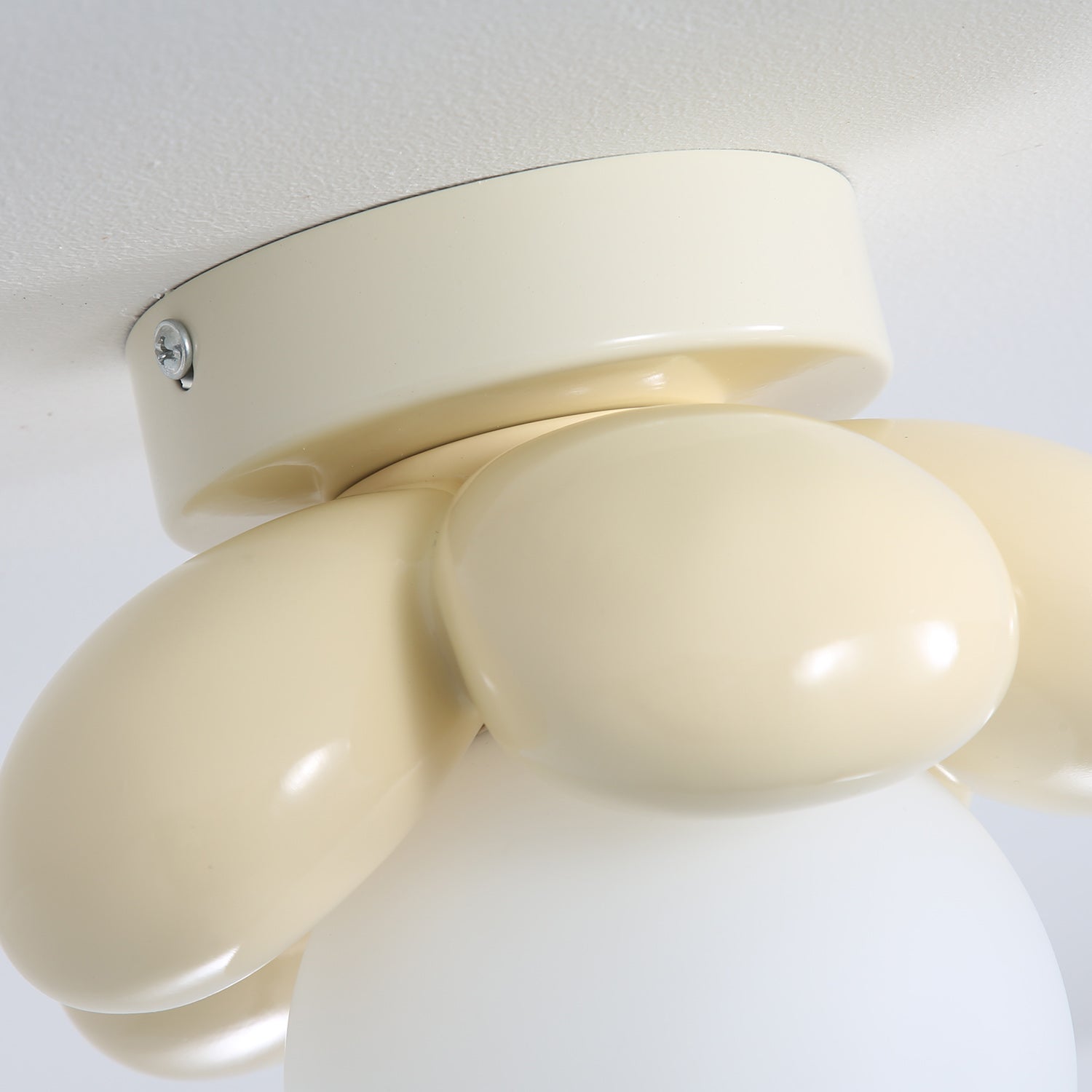 Cream Flower Ceiling Light