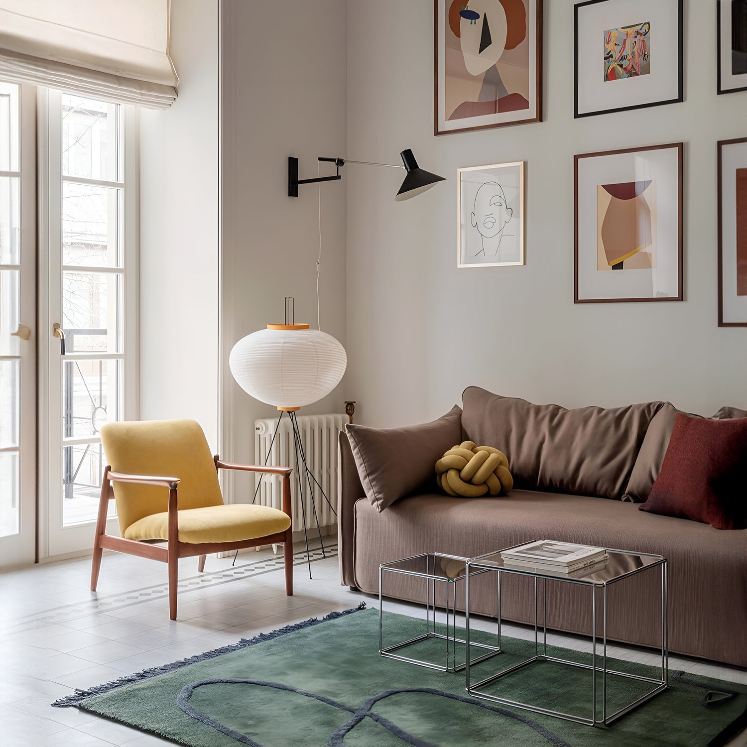 Akari 10A Floor Lamp